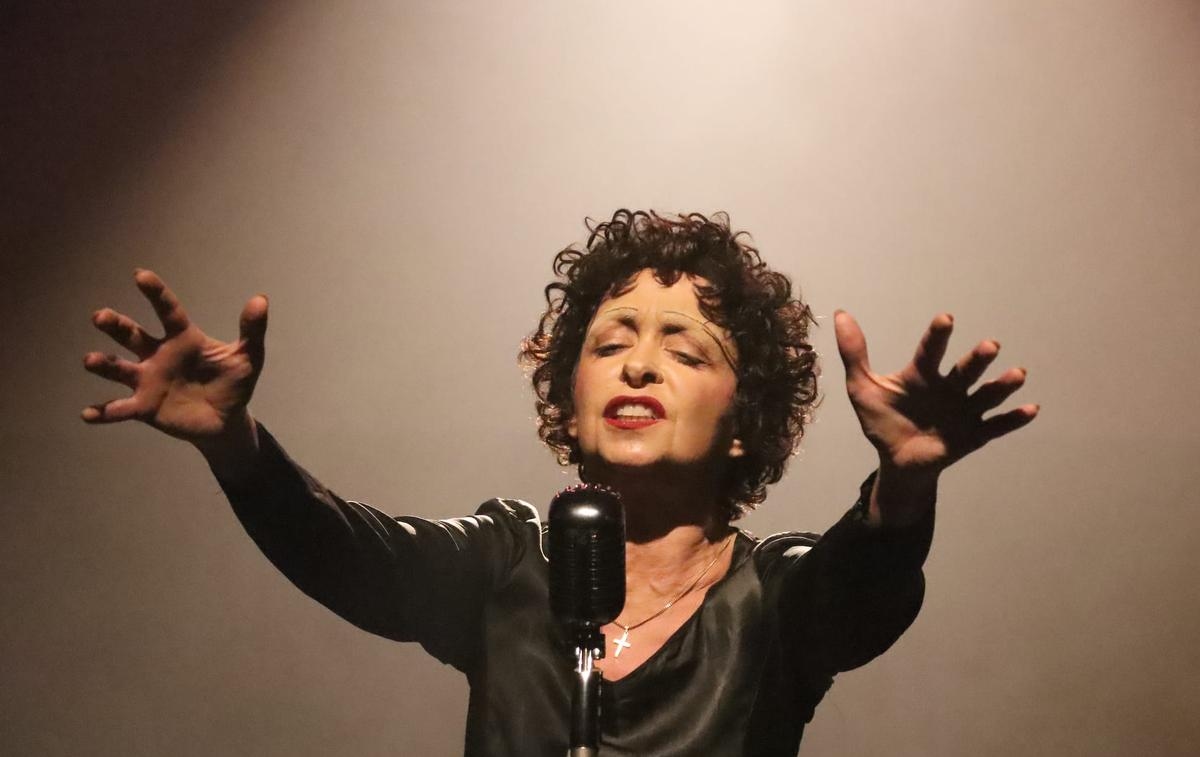 Boé: Les Folies Vocales brengen Piaf weer tot leven in de François-Mitterrand-ruimte
