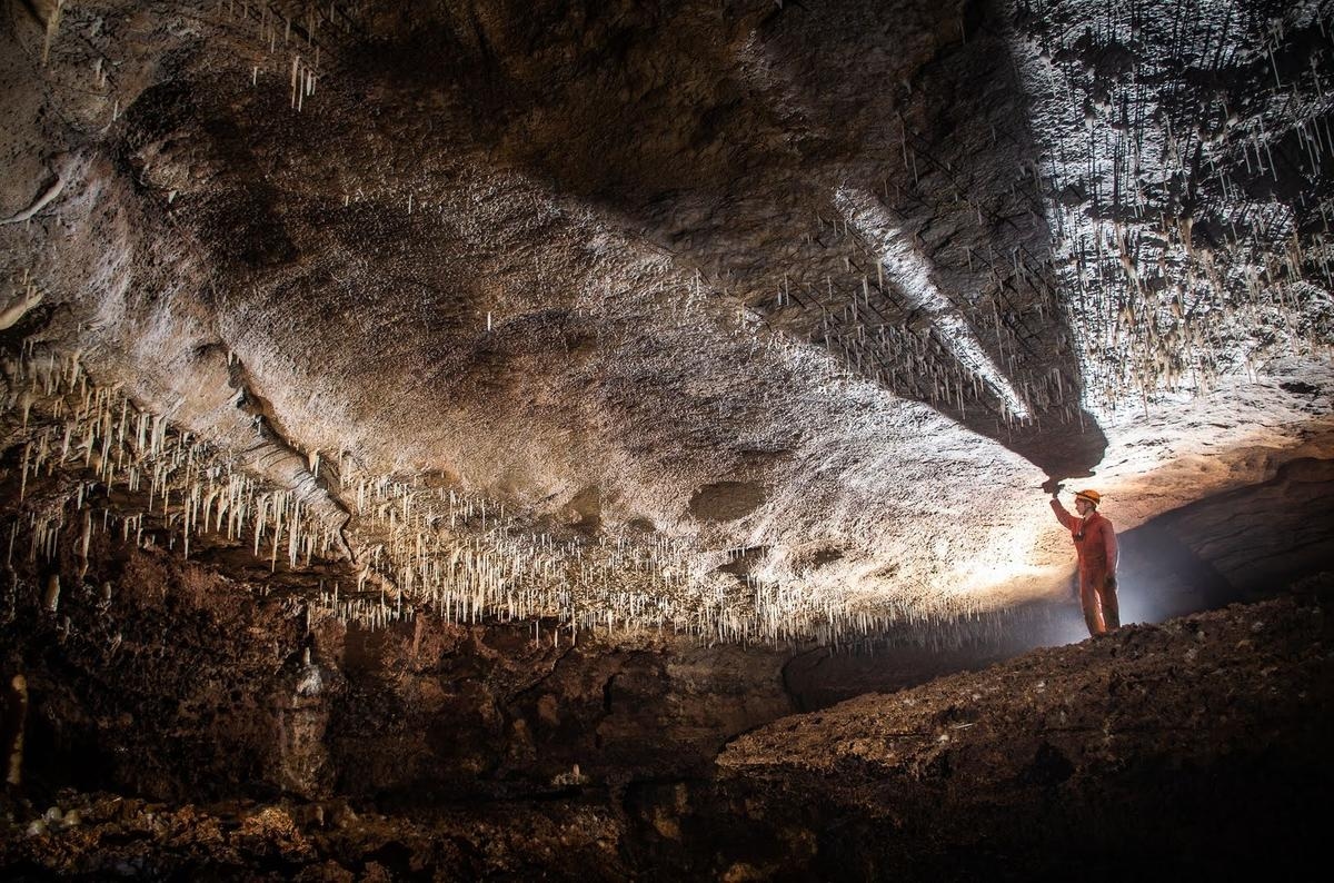 Les temps forts du rendez-vous national des mordus de spéléologie, en Dordogne