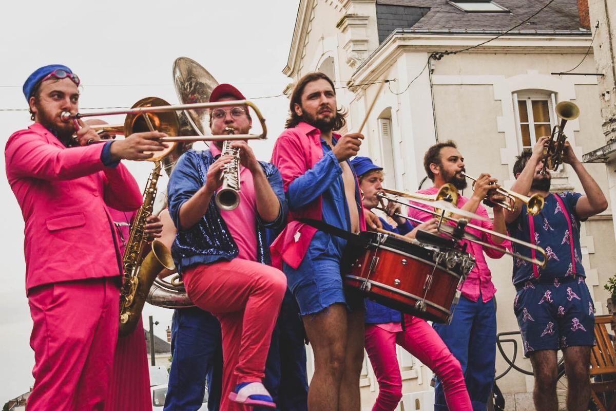 Périgueux: following Mimos, an evening of concerts and shows with Sans Réserve