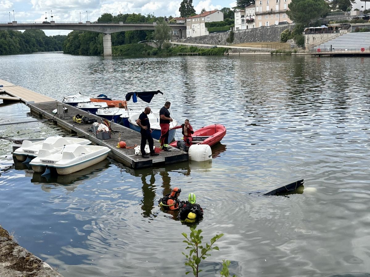 VIDEO. Ein sechs Meter langes Boot sank im Lot in Villeneuve-sur-Lot