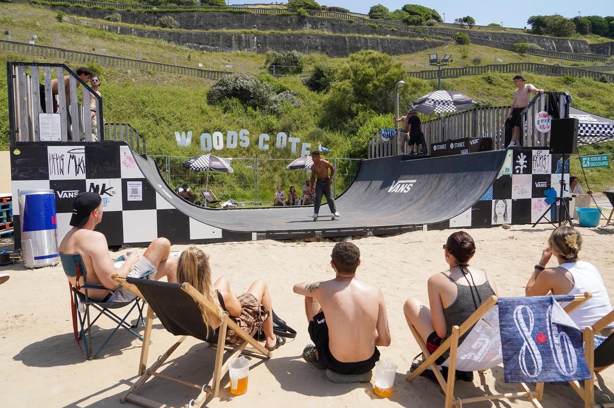 EN IMAGES. L’esprit Woodstock souffle sur la Côte des Basques pendant trois jours de festival