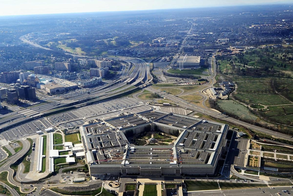Warum wurde das Pentagon ein Großaktionär eines Seltenerdbergbauunternehmens in den USA?