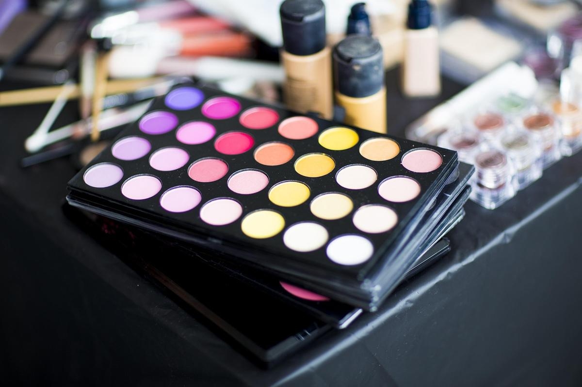 Cosmetica: Wat is het "dupe"-fenomeen en waarom is het gevaarlijk voor uw gezondheid?
