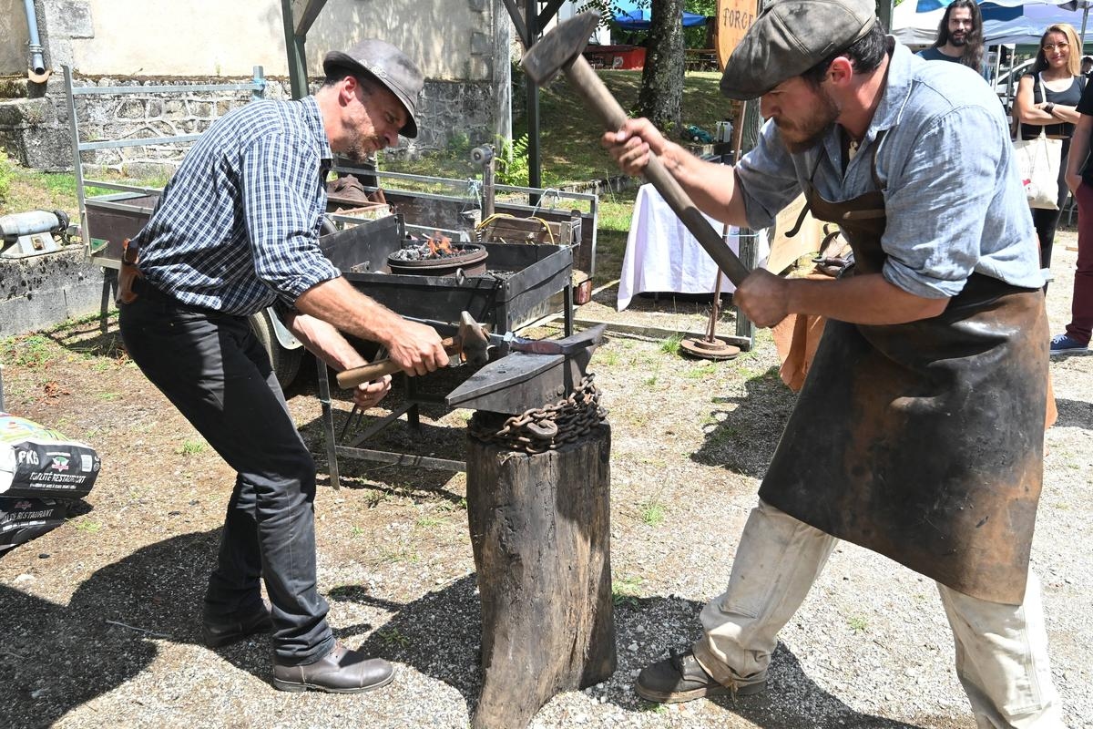 „Es gibt einige schöne Schmieden unter den Pétrocoriens“: Metallurgie-Enthusiasten trafen sich das ganze Wochenende in diesem Dordogne-Dorf
