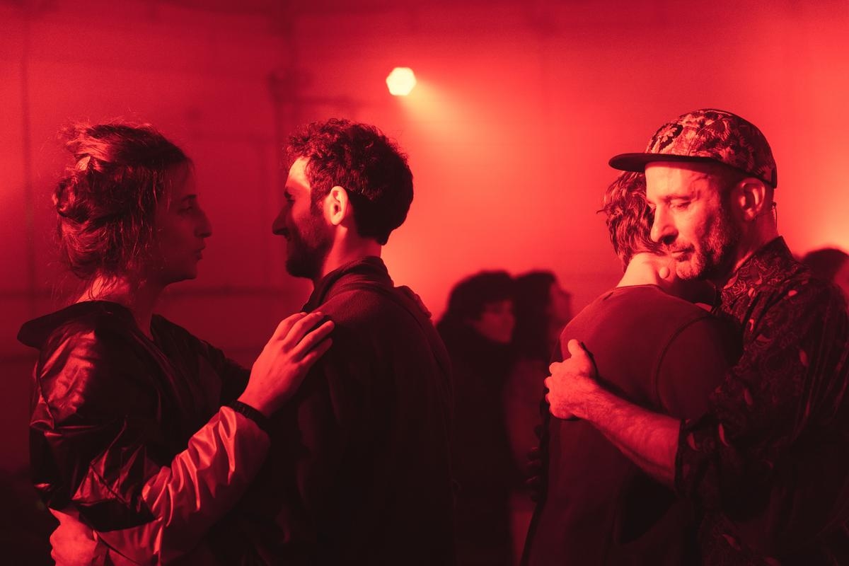 Burdeos: Con «So Slow», el colectivo Limbes revive la fiesta de antaño