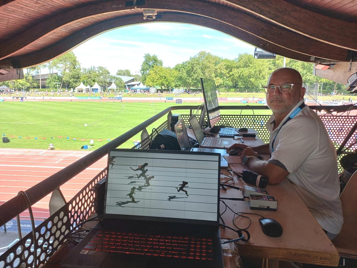 « Avec nous, il n’y a pas d’ex aequo », on a suivi ceux qui gèrent les résultats des championnats de France d’athlétisme à Talence