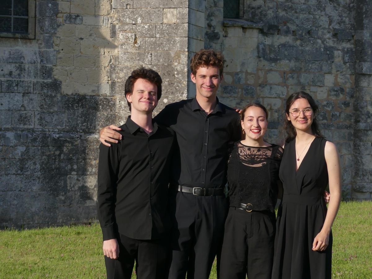 Saint-Georges-des-Coteaux: Tadzio Dörtlüsü konserde