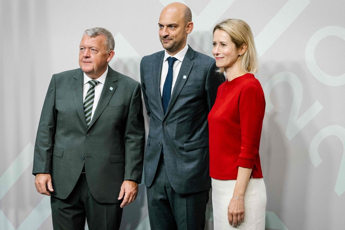 Francuski minister spraw zagranicznych z wizytą wspierającą na Grenlandii w obliczu ambicji USA