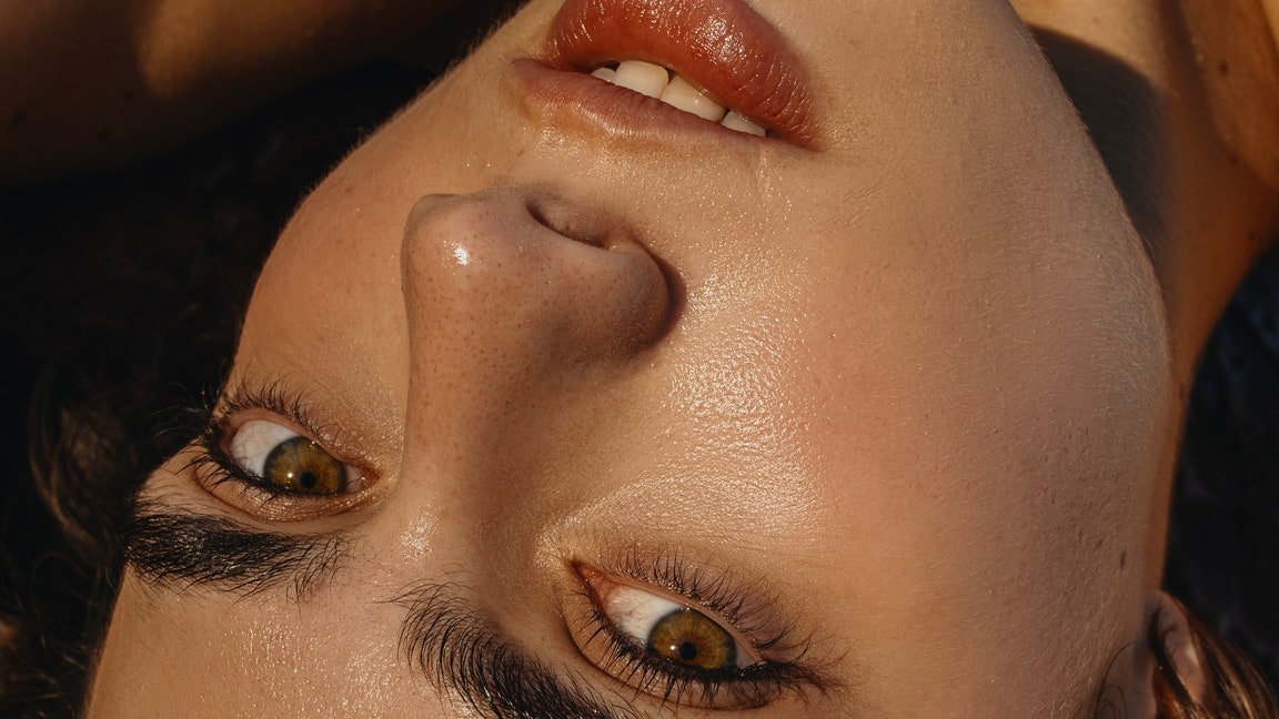 I keep getting compliments on my eyelashes – this free trick is behind it
