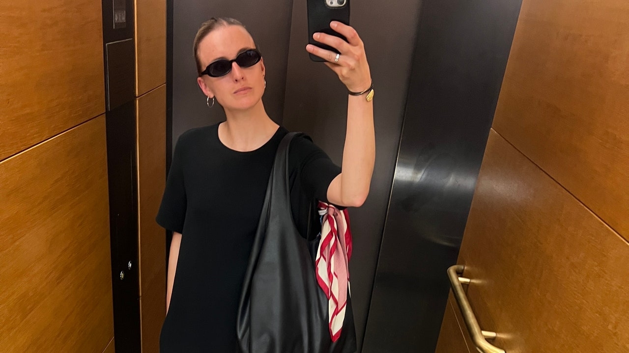 Esta peça minimalista é usada por todos os editores da VOGUE no verão