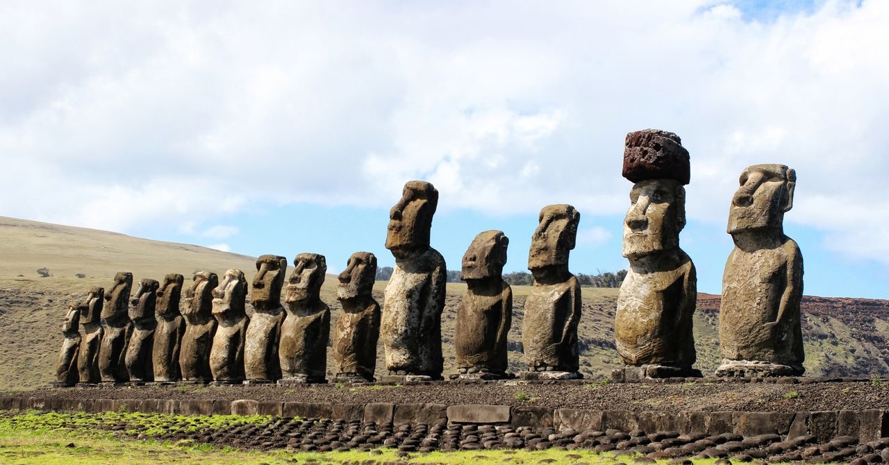 Die Moai-Statuen der Osterinsel könnten zu Fuß dorthin gelangt sein, wo sie heute stehen