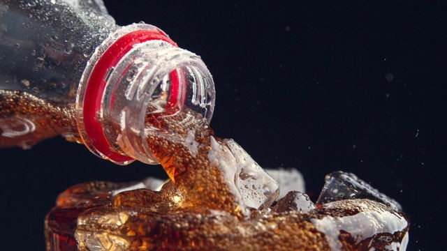 Wie Cola die Nieren zerstört: Experte erklärt