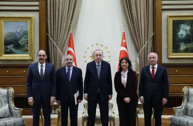 Se ha anunciado la hora de la reunión entre la delegación del partido DEM Imrali y Erdoğan.