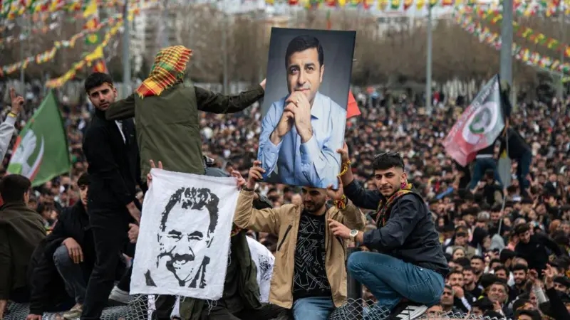 Mümtaz'er Türköne schreef: Mijn Koerdische kant