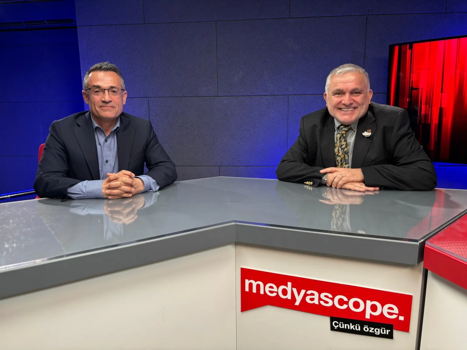 Wywiad z prof. Mehmetem Gürsesem: Czy będzie pokój? Czy przyniesie ze sobą także demokrację?