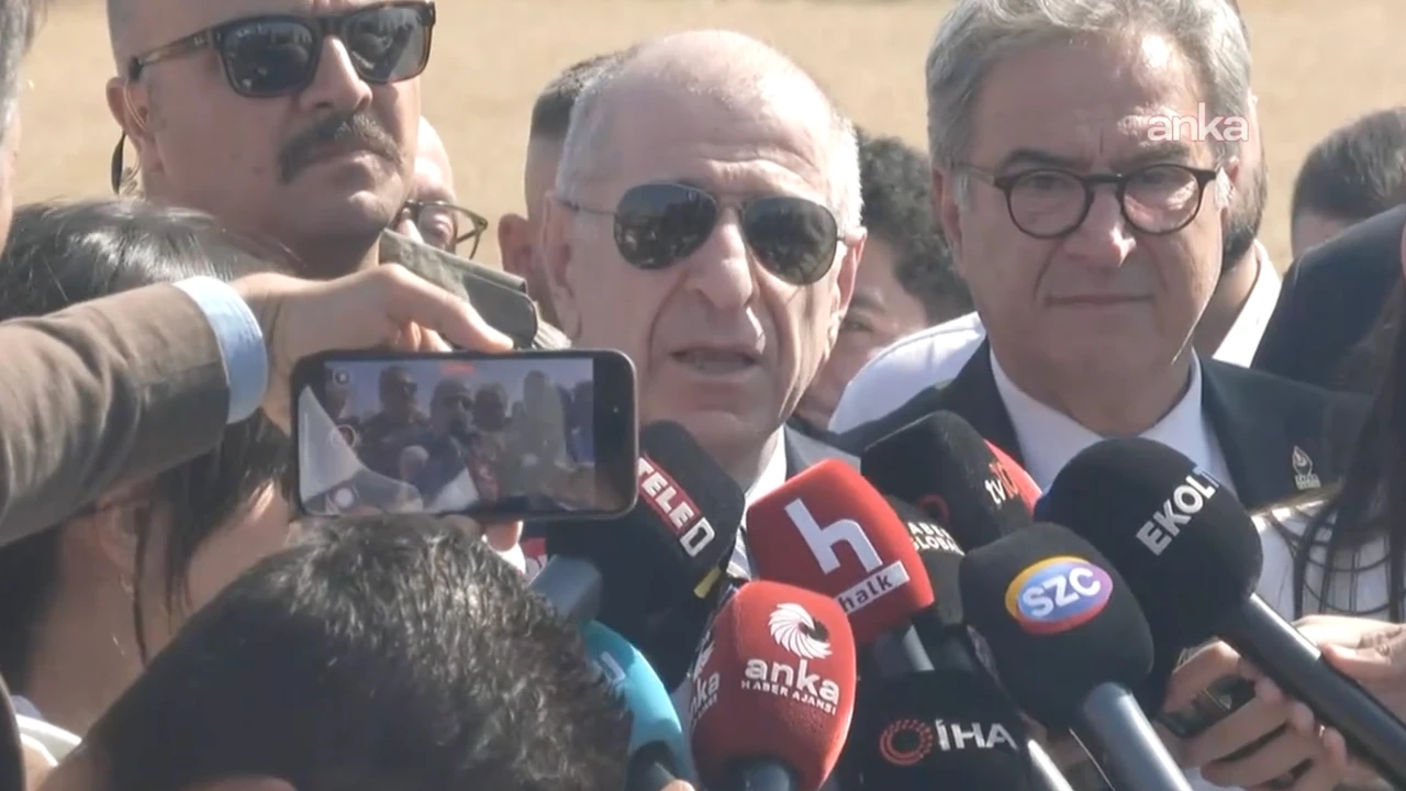Ümit Özdağ sprak voor het eerst na zijn vrijlating: “Geen van onze grondwettelijke rechten is gewaarborgd”