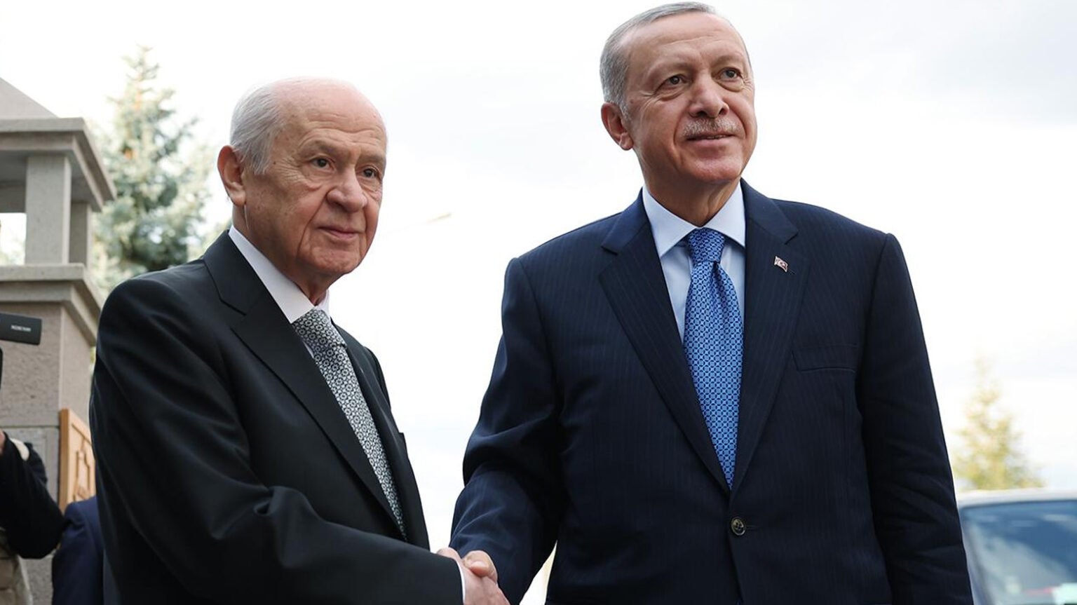 Onur Alp Yılmaz a écrit : TRÇ de Bahçeli, Trump et CHP d'Erdoğan