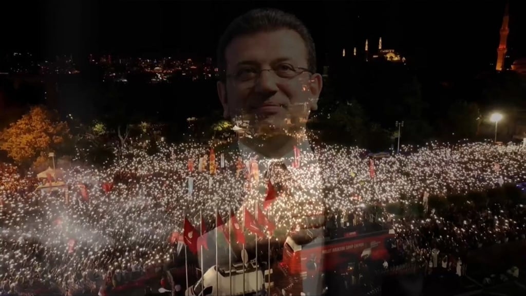 Özgür Özel se dirigió a Erdoğan en la manifestación del centenario: “Serás derrotado por una foto de pasaporte de İmamoğlu”