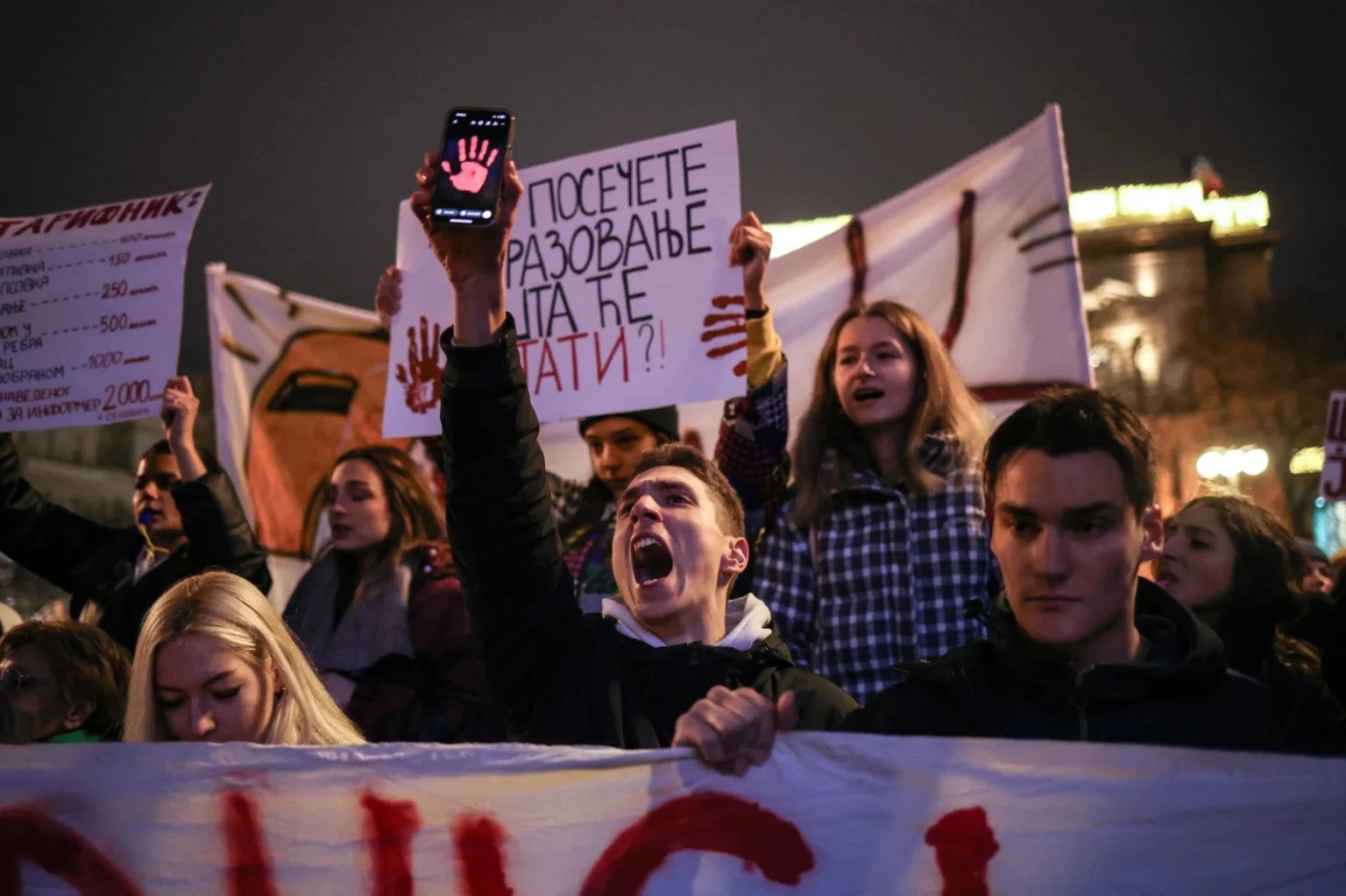 Czy Vučić odchodzi? Protesty studenckie w Serbii w 5 pytaniach