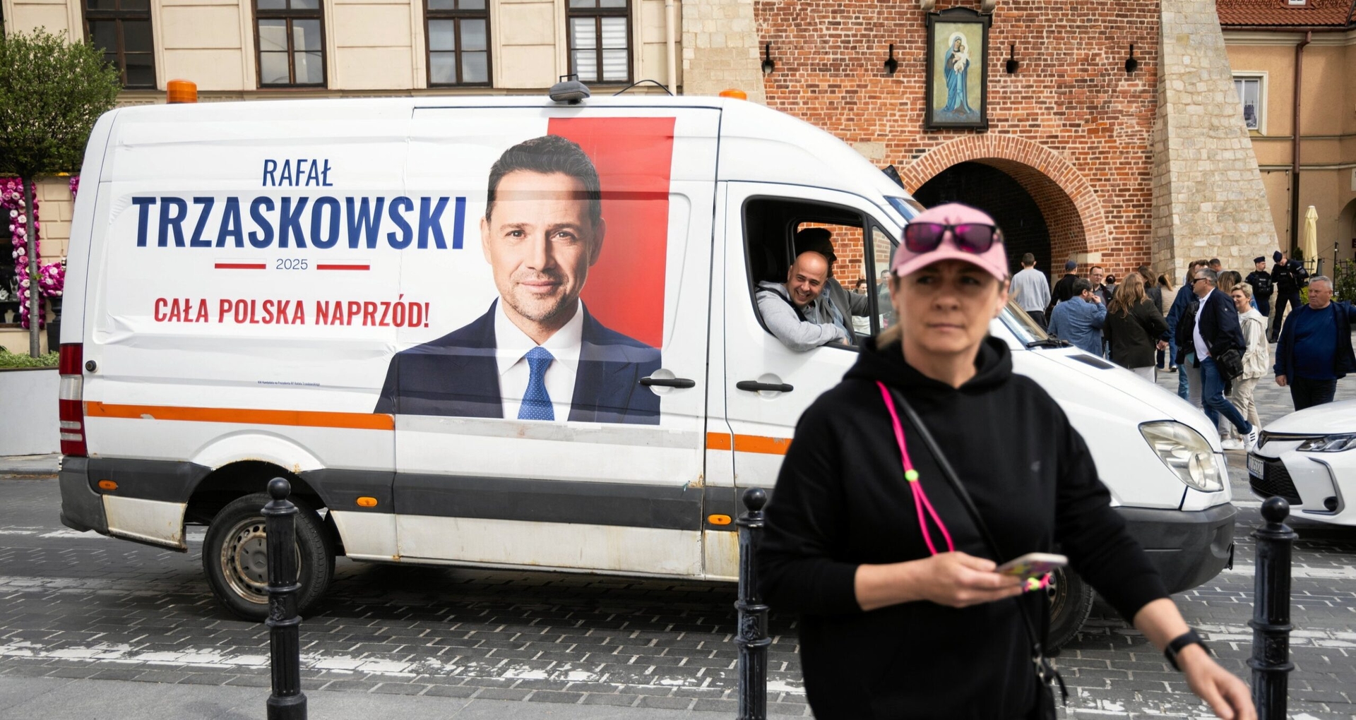 Польша выявляет финансируемую из-за рубежа политическую рекламу в Facebook перед президентскими выборами