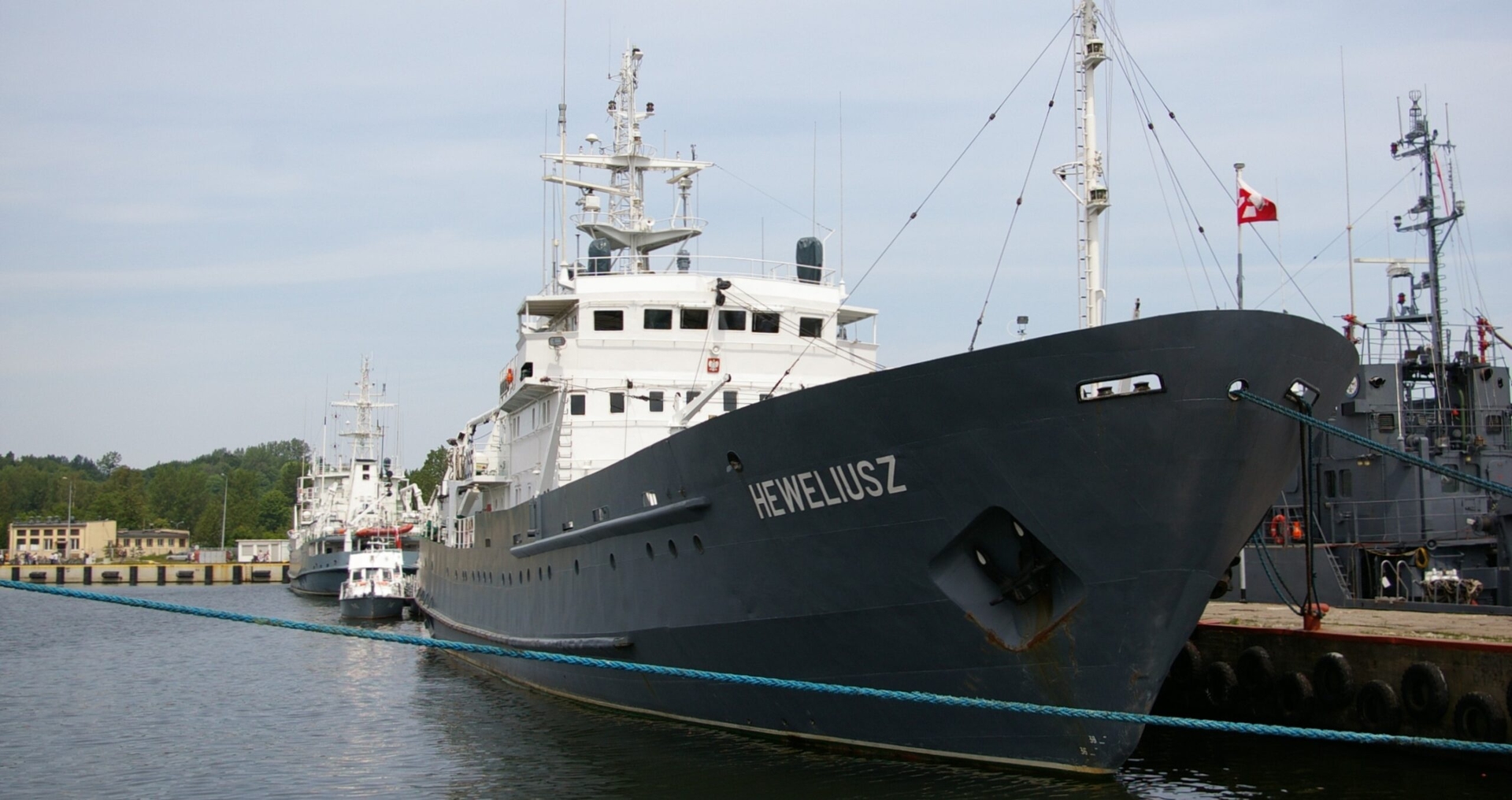 Polónia responde a “manobras suspeitas” de navio russo perto de cabo submarino