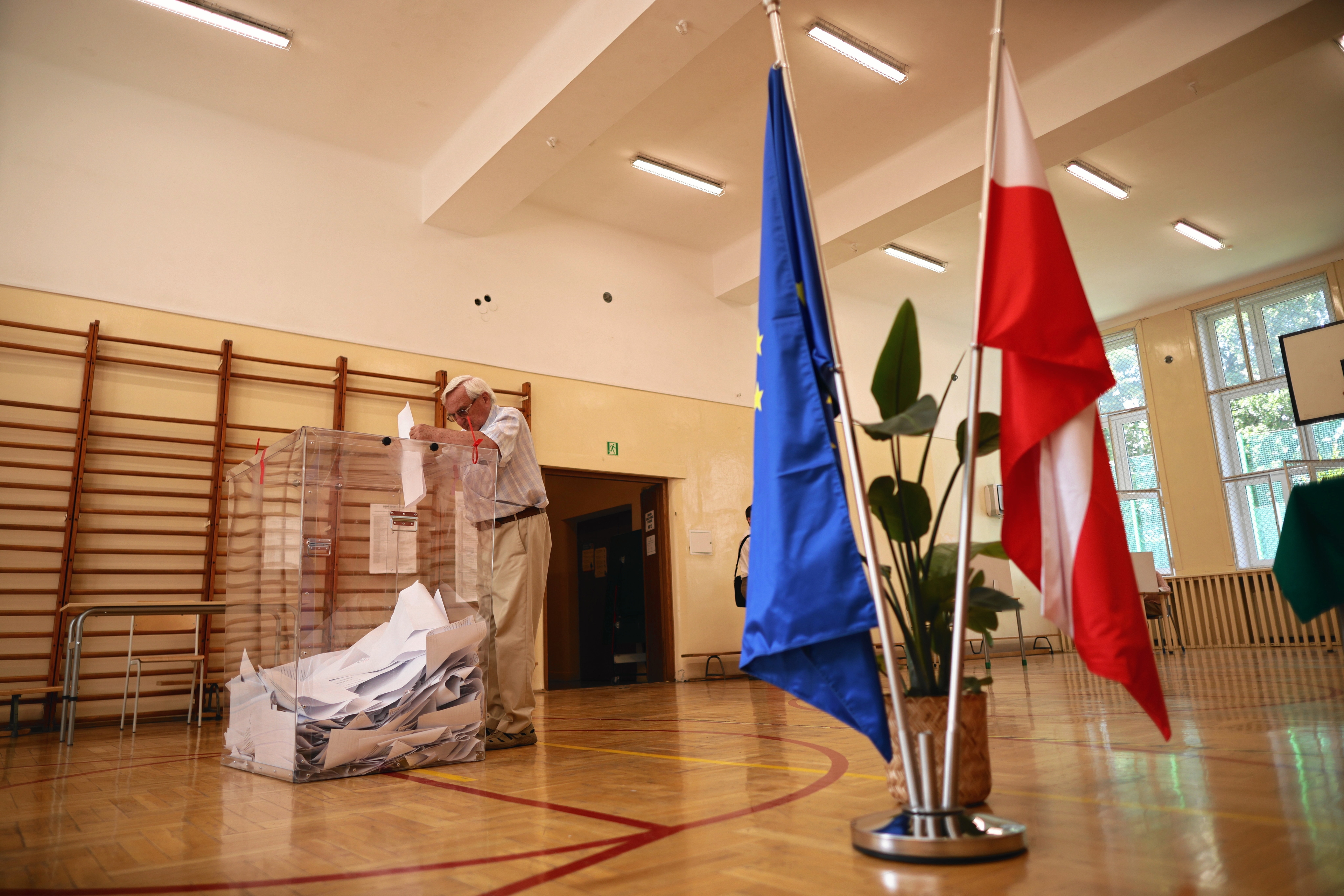 Poland's Supreme Court orders partial recount over voting irregularities in presidential election