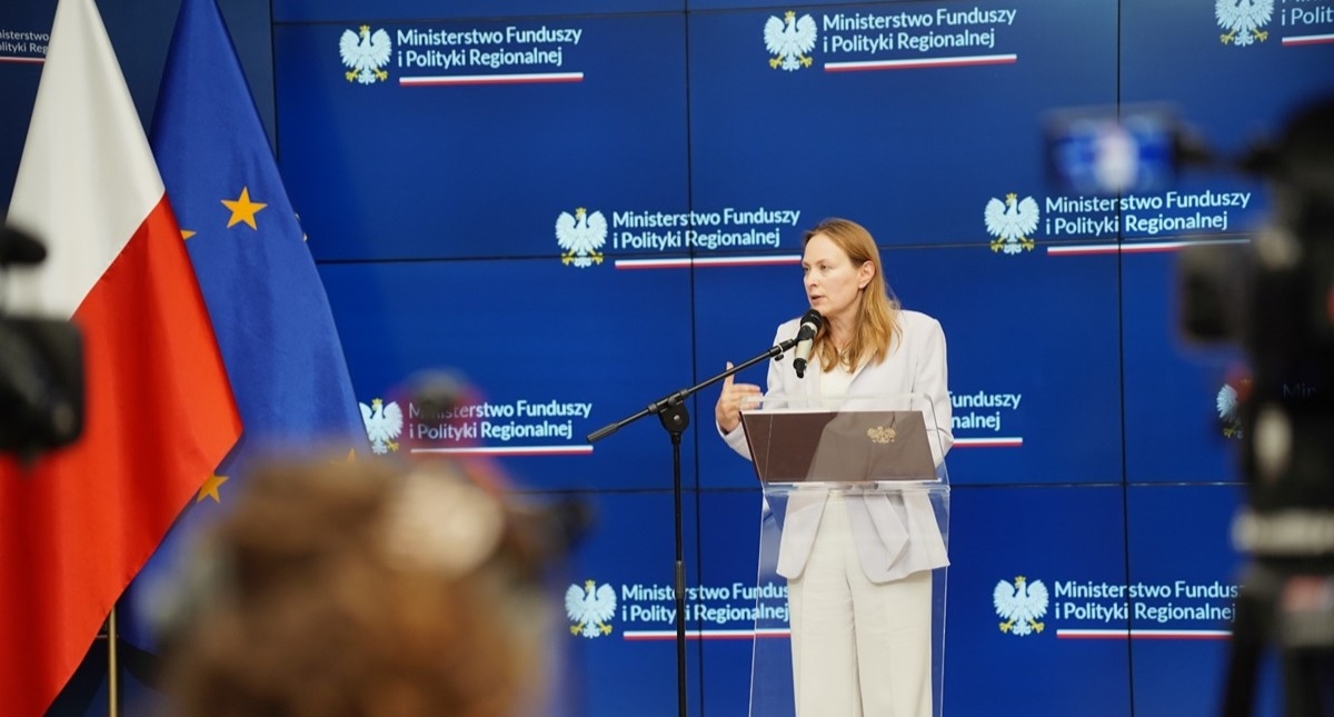 La Polonia congela i pagamenti dei fondi Covid dell'UE e incolpa l'ex governo per la mancata attesa