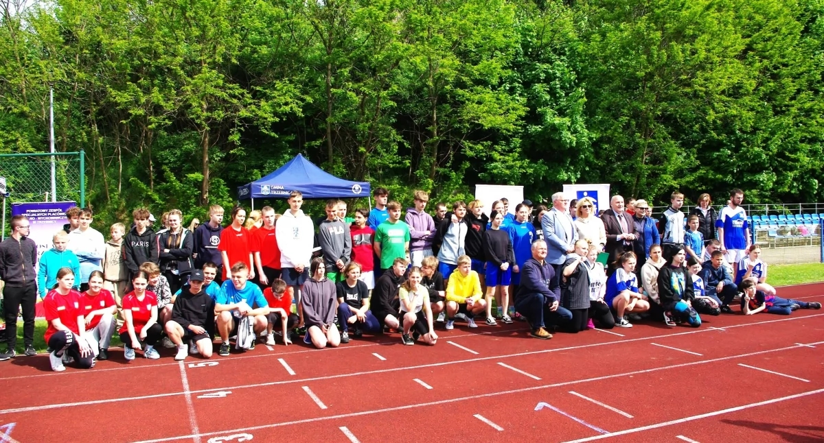 Aşağı Silezya Atletizm Şampiyonası. Önde Trzebnica'lı sporcular
