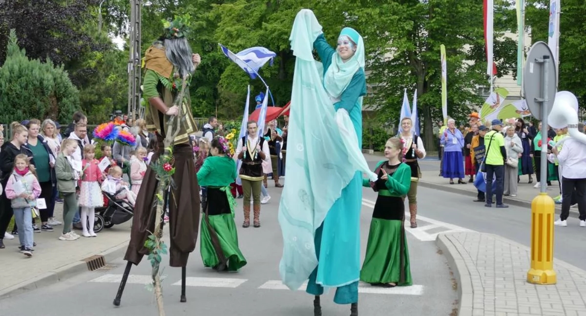 Myslovitz en el escenario, se descubren la placa y la piedra: comienzan las Jornadas de Oborniki Śląskie. Ver la galería de fotos