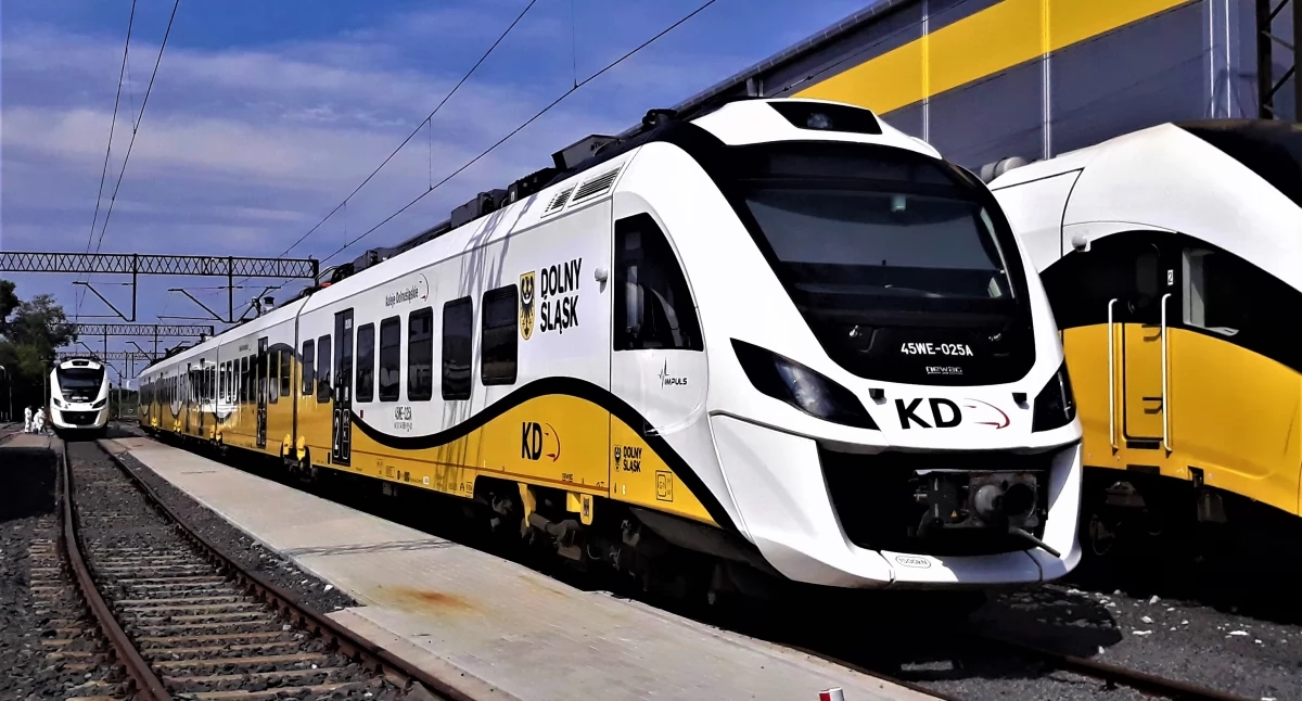 Horario de vacaciones: vuelven los trenes a Świnoujście. ¡Super Sprinter nocturno y conexiones a Karpacz!