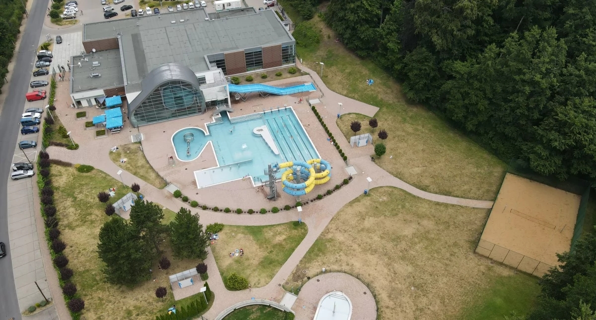 Le piscine all'aperto sono ora aperte. Controlla i prezzi dei biglietti.
