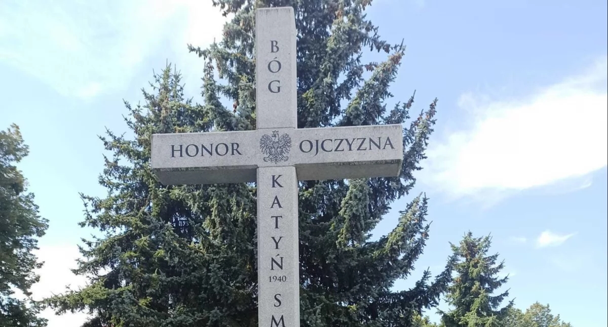 Dag van het Poolse Leger in Trzebnica. Ceremonies voor de kruisen van Katyn en Smolensk.