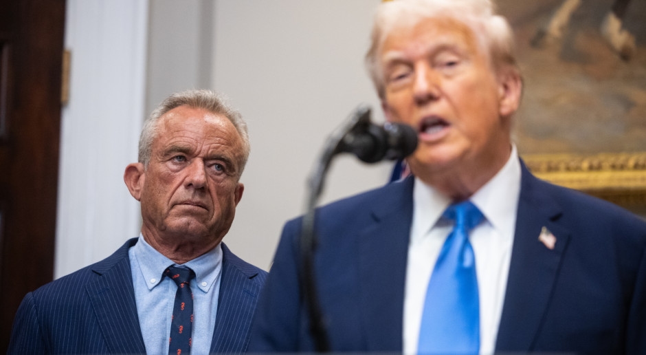 Trump powiązał popularny lek przeciwbólowy z autyzmem. Burza w środowisku medycznym