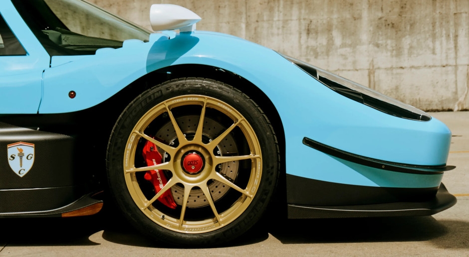 This unique 007 racer could go to Le Mans, but it will go shopping with you in Saint-Tropez