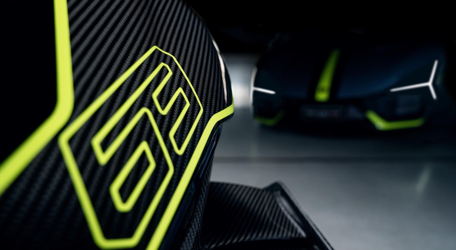 O retorno das cores mais extravagantes: Ducati e Lamborghini prestam homenagem ao "Made in Italy"