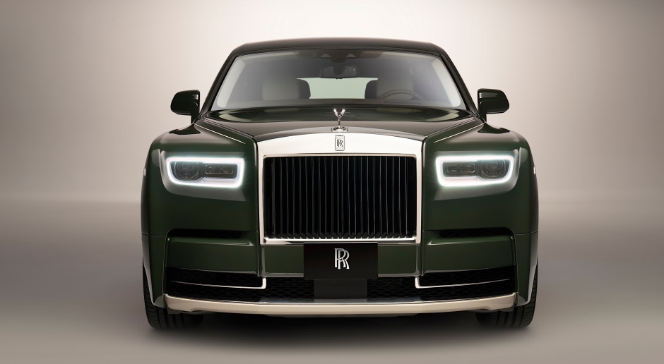 Deze nieuwe Rolls-Royce is een samoerai op wielen. Hij werd speciaal in opdracht van een Japanse miljardair gebouwd.