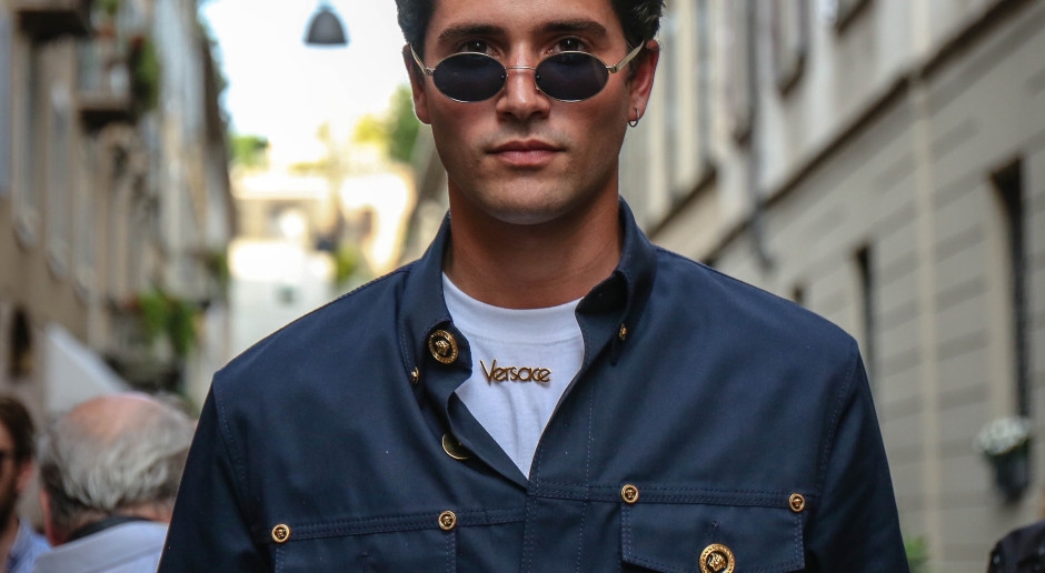 Gli uomini si sono innamorati della moda di seconda mano. Questi sono i marchi di lusso che scelgono più spesso.