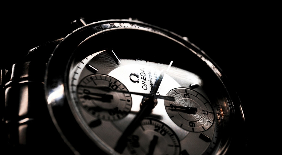 Un produttore di orologi svizzero in difficoltà. Si avvicina allo "zero nero"