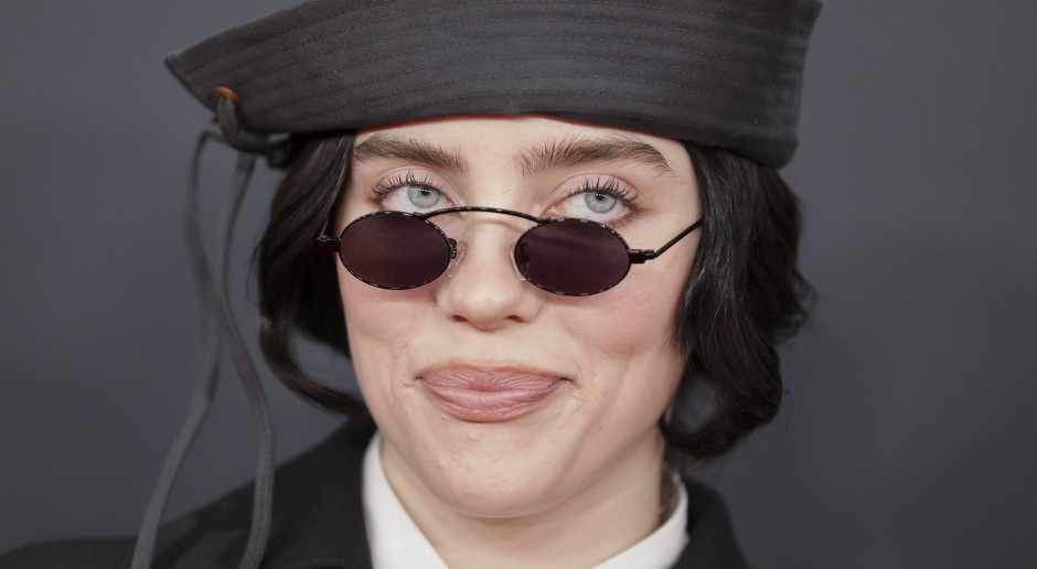 Un misterioso progetto di Billie Eilish e del creatore dell'iconico "Titanic". Potrebbe essere un successo!