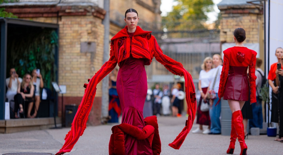 Semana de Moda de Vilnius 2025: Aqui estão as tendências mais quentes que definiram o festival de moda