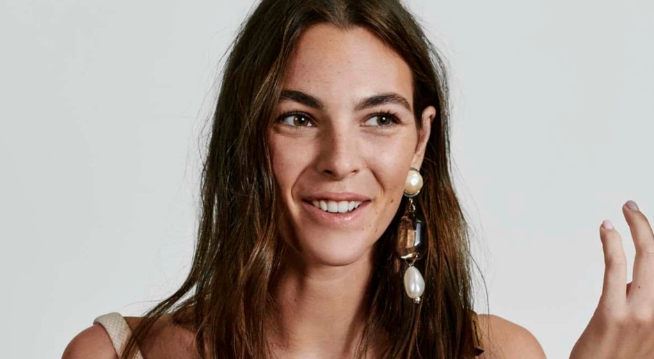 Givenchy apresenta a coleção Outono 2025 e o icônico "vestido de maquiagem" - o vestido mais intrigante da temporada