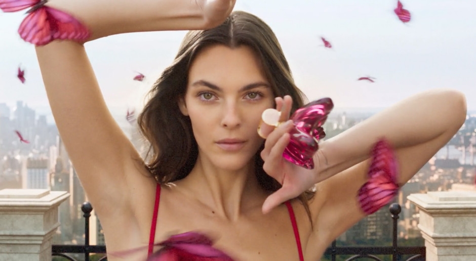 PERFUME OF THE WEEK: Carolina Herrera La Bomba - sweetness and femininity enclosed in butterfly wings