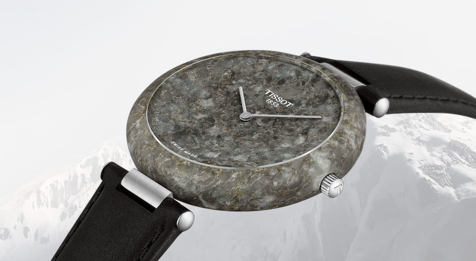 Tissot bewerkt opnieuw graniet. De iconische Alpine-serie maakt een comeback.