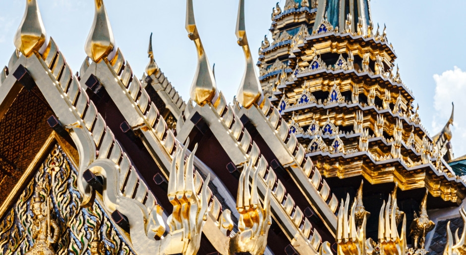 17.000 eigendommen, 38 vliegtuigen en meer. De rijkste monarch ter wereld heeft genoeg om over op te scheppen.