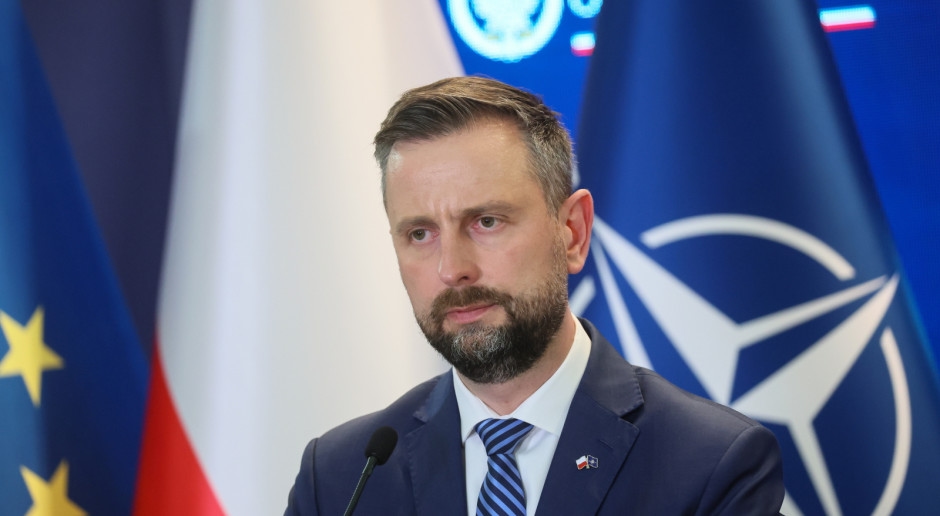 Navio russo suspeito navega em direção ao Mar Báltico. O exército interveio, o Ministério da Defesa Nacional convoca uma reunião