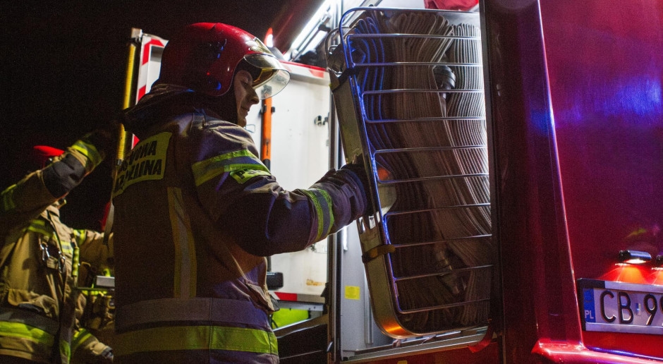 Olbrzymi pożar pod Warszawą. Słychać było głośne wybuchy, w powietrzu toksyczne opary