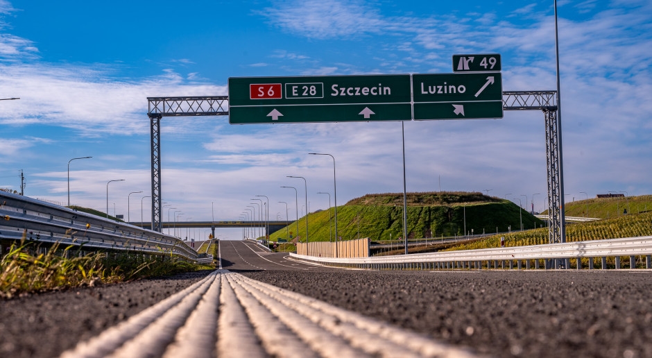 Er wordt een snelweg aangelegd voor miljarden. Automobilisten zullen onder water rijden.