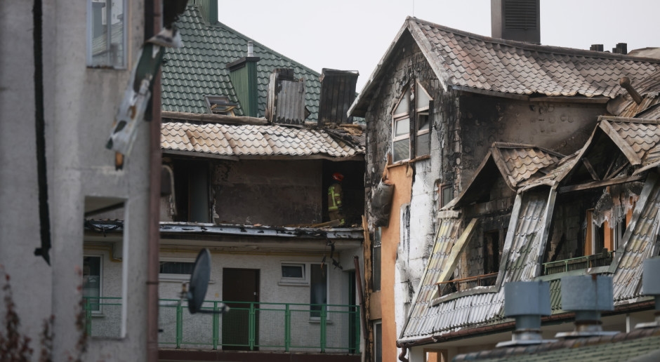 Eles sobreviveram apenas porque estavam acordados. Nunca houve um incêndio dessa magnitude.