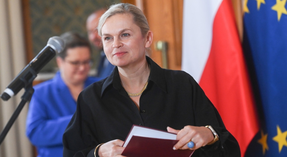 Nauczyciele doczekali się zmian. MEN skraca okres pracy i wprowadza nowy przywilej