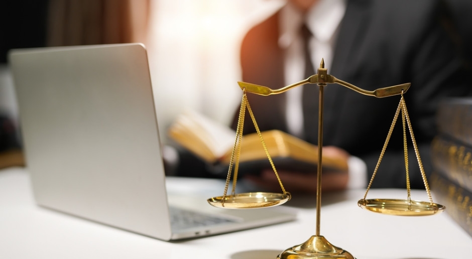 Stawki za pomoc prawną wzrosną nawet o 100 proc. Co to oznacza dla samorządów?